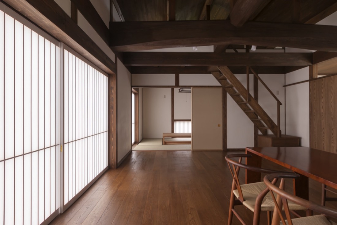 桜並木の家 7