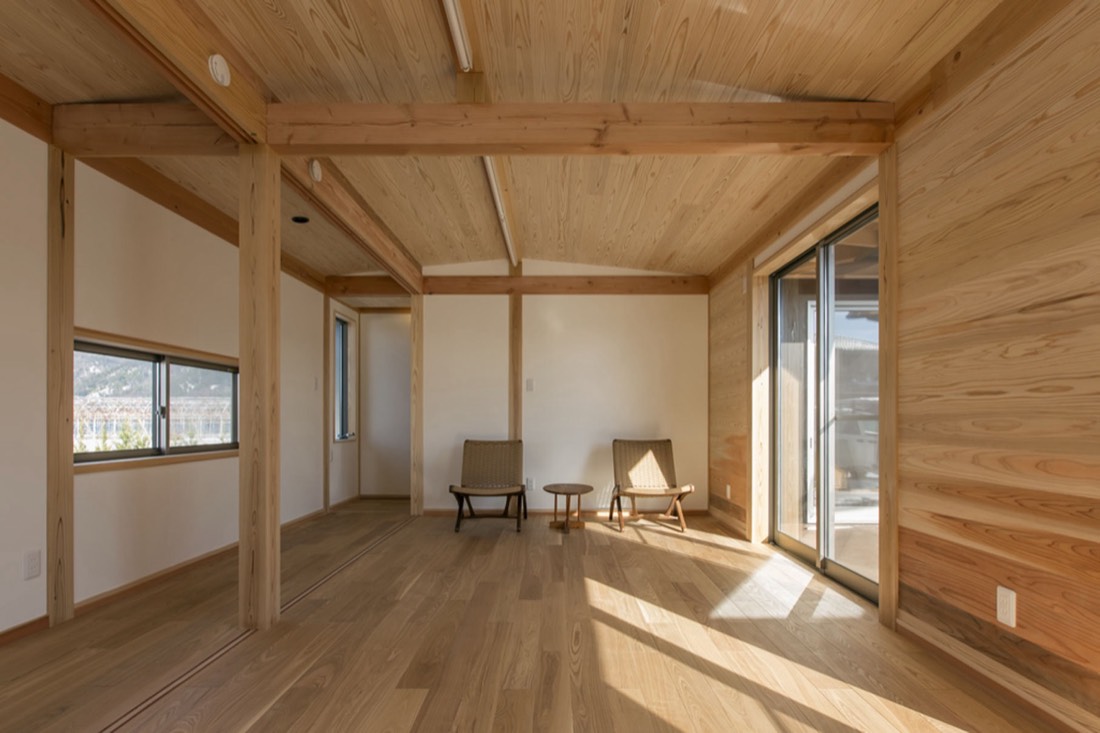 方形屋根の家 7