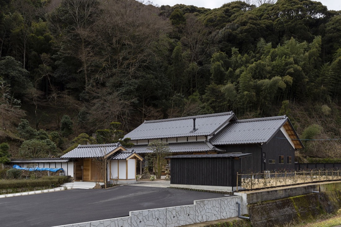 神名火山の古民家 1