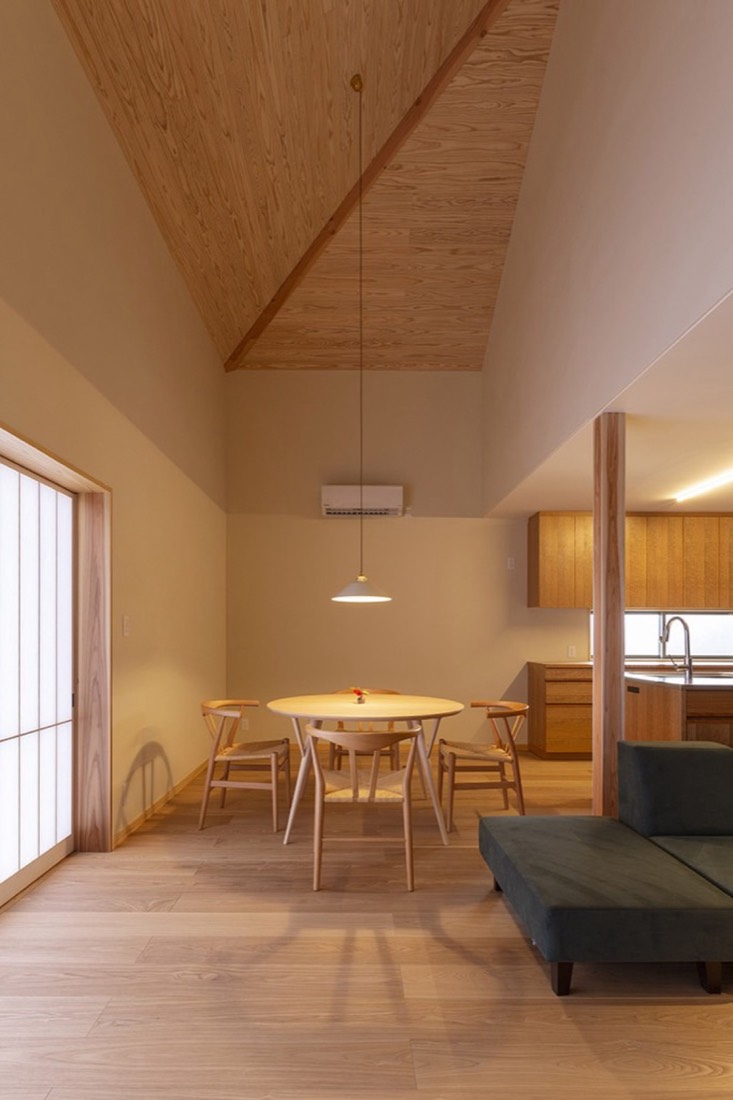 雲南の方形屋根 3