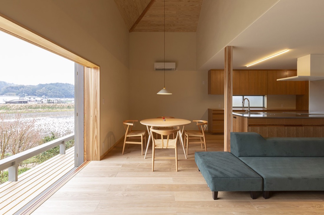 雲南の方形屋根 4