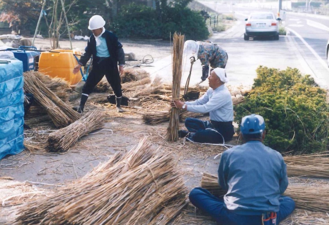 草菴茅葺門 6