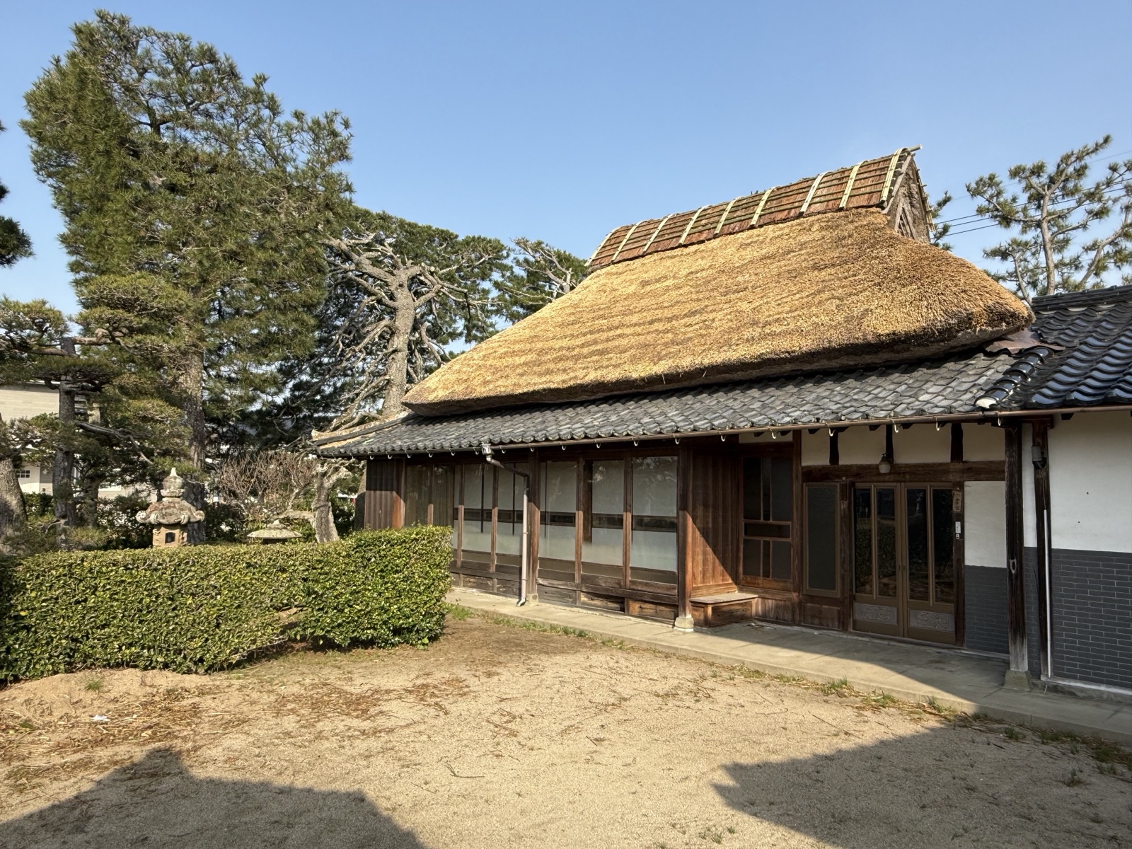 灘分民家の葺替